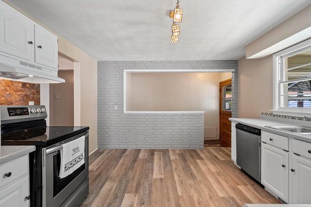 1006 E LINDBERGH STREET, Appleton, WI 54911