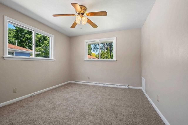 1006 E LINDBERGH STREET, Appleton, WI 54911