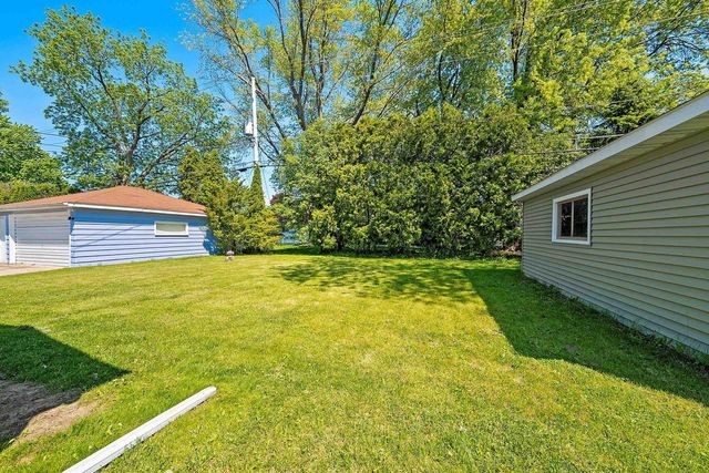 1006 E LINDBERGH STREET, Appleton, WI 54911