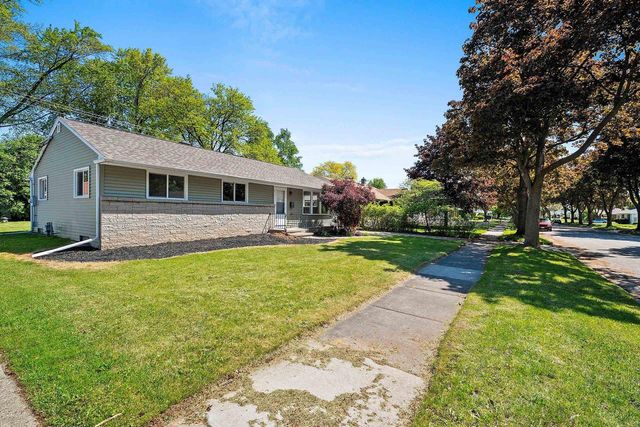 1006 E LINDBERGH STREET, Appleton, WI 54911