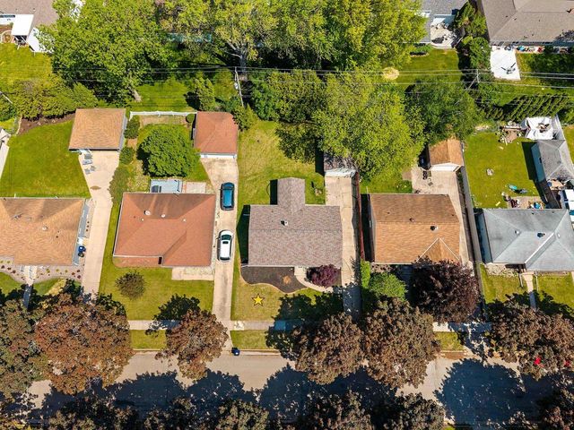 1006 E LINDBERGH STREET, Appleton, WI 54911