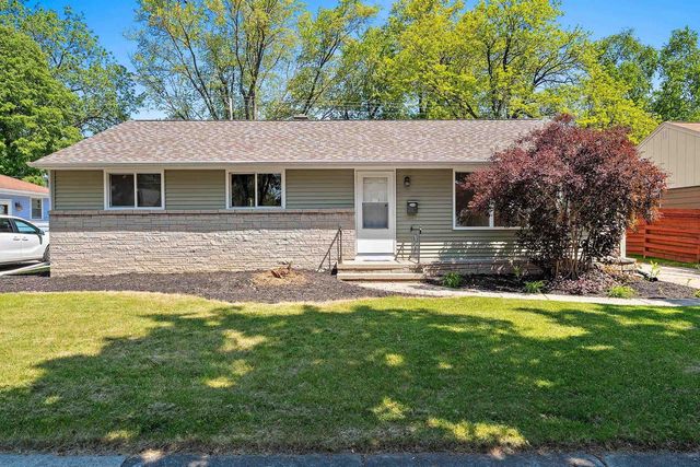 1006 E LINDBERGH STREET, Appleton, WI 54911