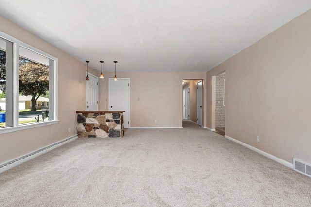 1006 E LINDBERGH STREET, Appleton, WI 54911