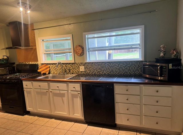 16051 NE 71ST STREET, Williston, FL 32696