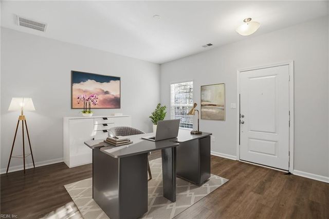 1768 Perla DR, Virginia Beach, VA 23456