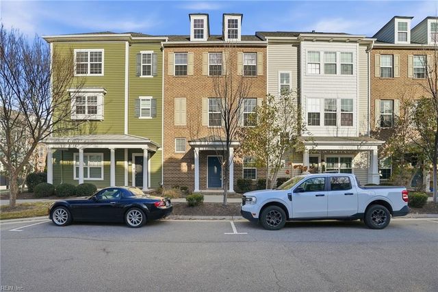 1768 Perla DR, Virginia Beach, VA 23456