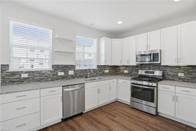 1768 Perla DR, Virginia Beach, VA 23456