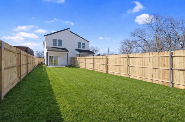 2113 Wright Street, Greenville, TX 75401