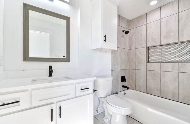 2113 Wright Street, Greenville, TX 75401