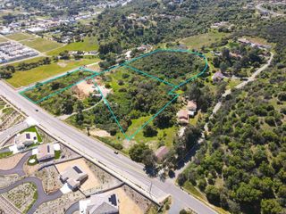 13 Rhinehart Drive, Valley Center, CA 92082