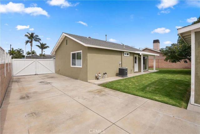 19562 Windward Lane, Huntington Beach, CA 92646