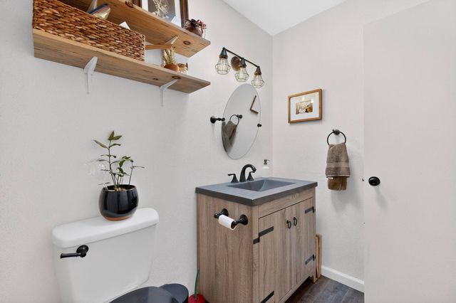 1913 Saturn Court NE, Albuquerque, NM 87112