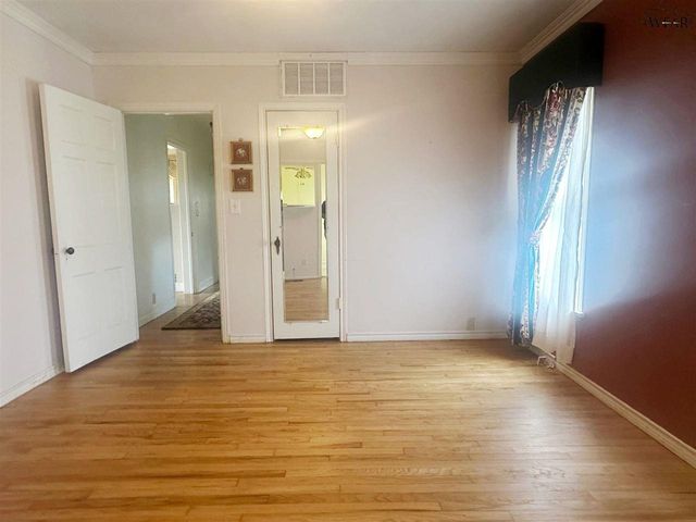 1668 VICTORY AVENUE, Wichita Falls, TX 76301