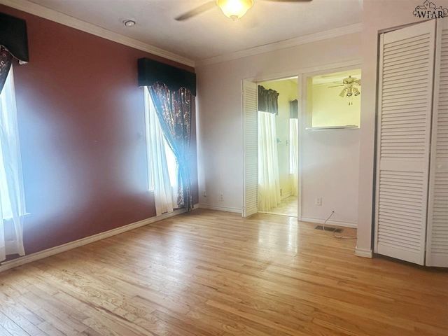 1668 VICTORY AVENUE, Wichita Falls, TX 76301