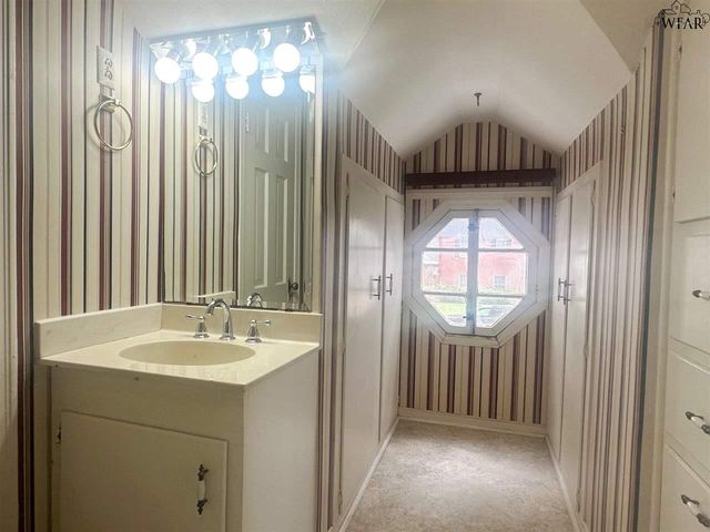 1668 VICTORY AVENUE, Wichita Falls, TX 76301