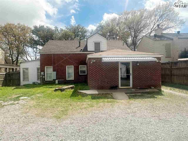 1668 VICTORY AVENUE, Wichita Falls, TX 76301