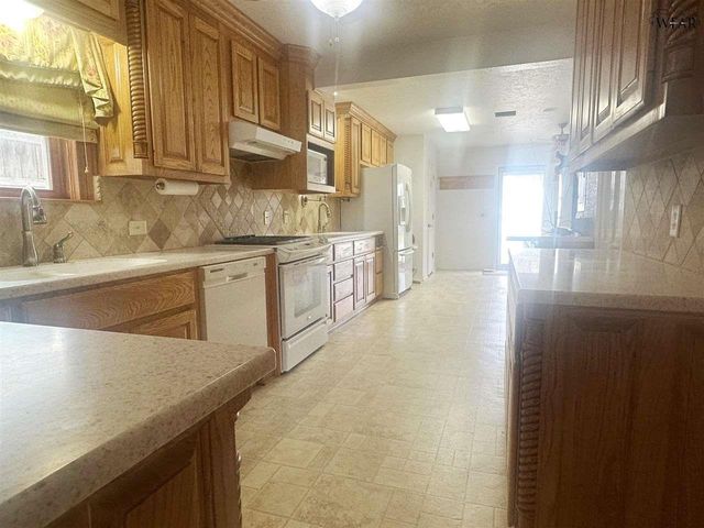 1668 VICTORY AVENUE, Wichita Falls, TX 76301