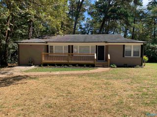 211 Harwood Drive, Gadsden, AL 35901