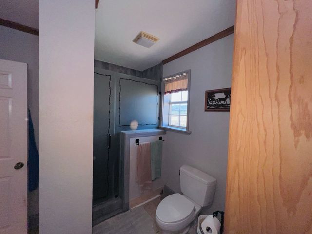 706 County Road 4599, Boyd, TX 76023