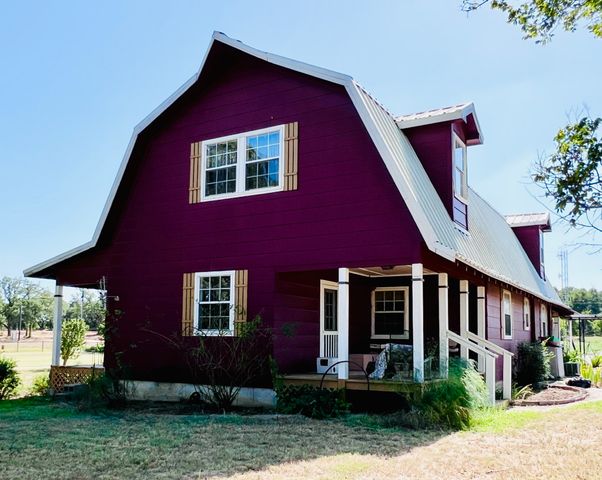 706 County Road 4599, Boyd, TX 76023