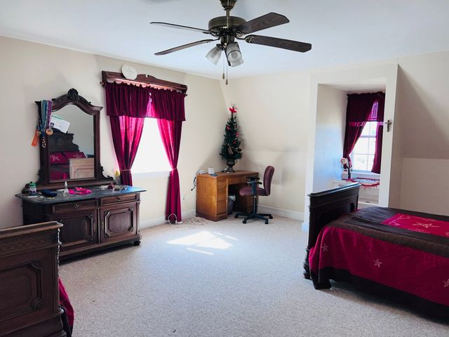 706 County Road 4599, Boyd, TX 76023