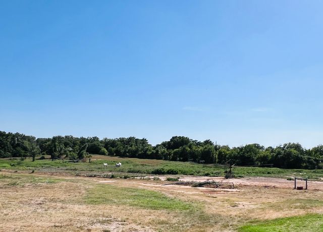 706 County Road 4599, Boyd, TX 76023