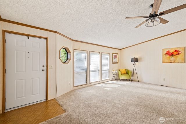 60 Erics Way, Sequim, WA 98382