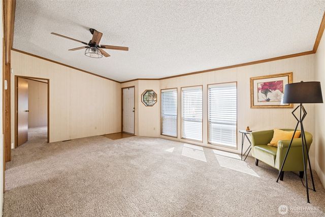 60 Erics Way, Sequim, WA 98382