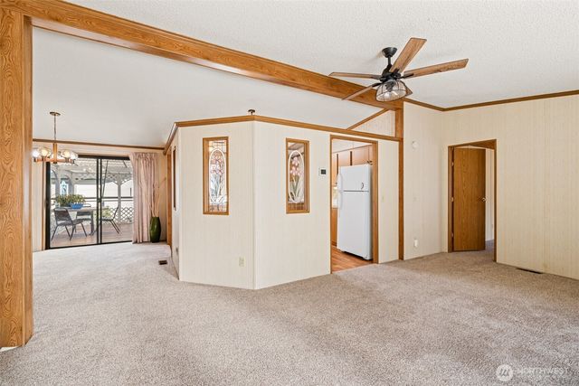 60 Erics Way, Sequim, WA 98382