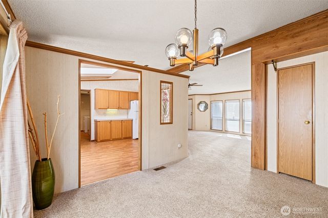 60 Erics Way, Sequim, WA 98382