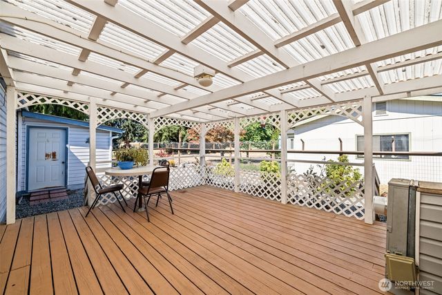 60 Erics Way, Sequim, WA 98382