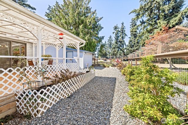 60 Erics Way, Sequim, WA 98382