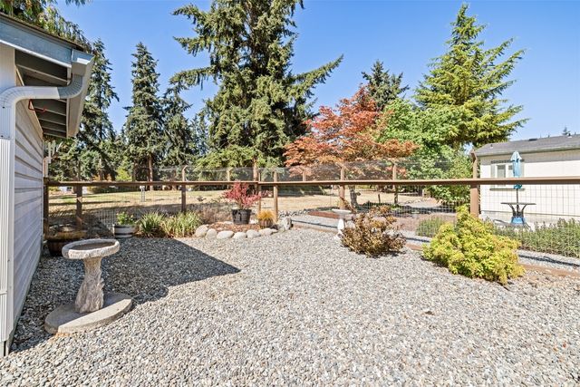 60 Erics Way, Sequim, WA 98382