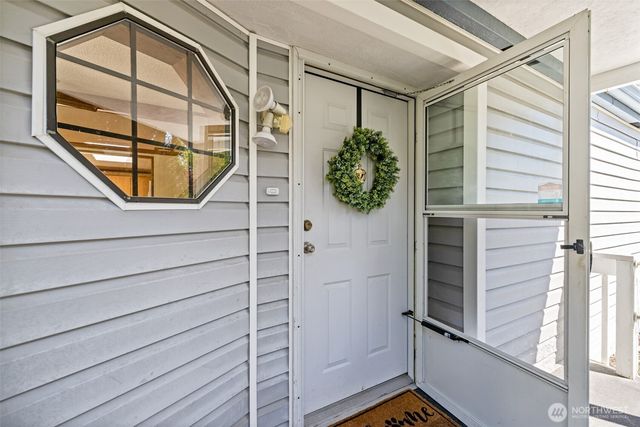 60 Erics Way, Sequim, WA 98382