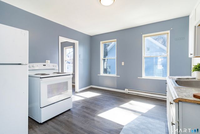 27 Beacon Street, Waterbury, CT 06704