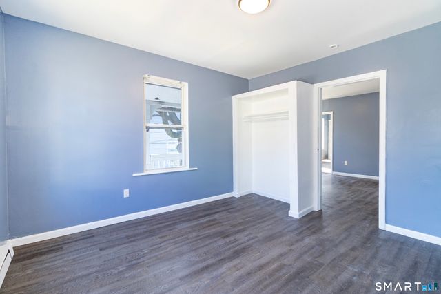 27 Beacon Street, Waterbury, CT 06704