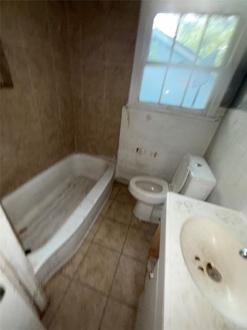 3532 Pioneer Street, Fort Worth, TX 76119