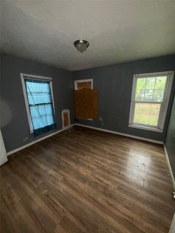 3532 Pioneer Street, Fort Worth, TX 76119