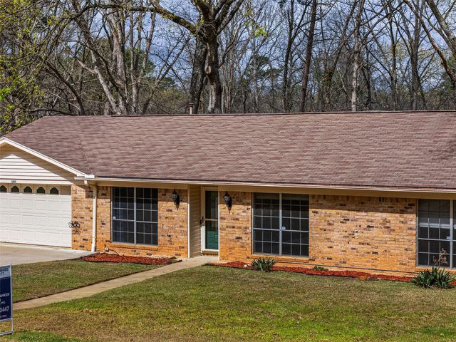 3215 Restview Street, Longview, TX 75605