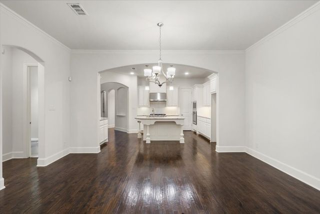 910 Ontzlake Drive, Lewisville, TX 75056