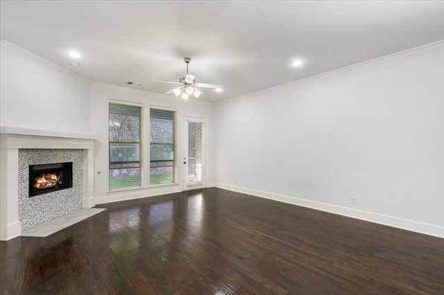 910 Ontzlake Drive, Lewisville, TX 75056