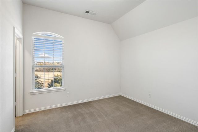 910 Ontzlake Drive, Lewisville, TX 75056