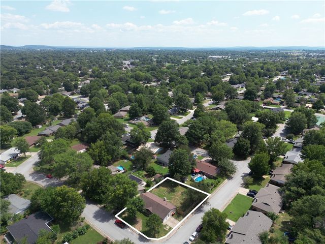 3407 Cheryl Avenue, Springdale, AR 72762