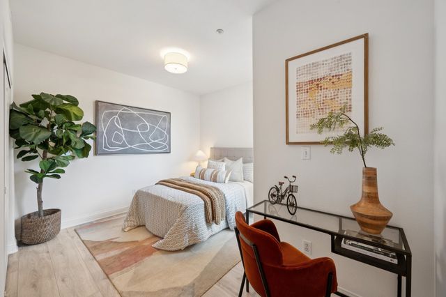 567 Merritt Ave, Oakland, CA 94610