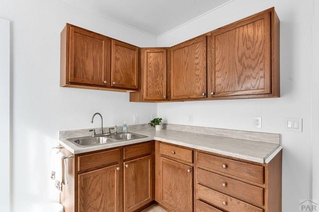 714 College Ave, Canon City, CO 81212