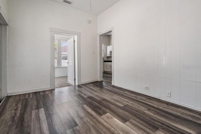 2319 W AILEEN STREET B, Tampa, FL 33607