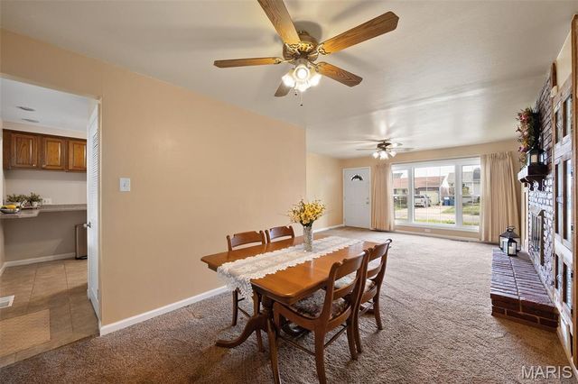 6330 Hurstgreen Lane, St Louis, MO 63123