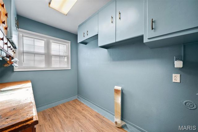 6330 Hurstgreen Lane, St Louis, MO 63123