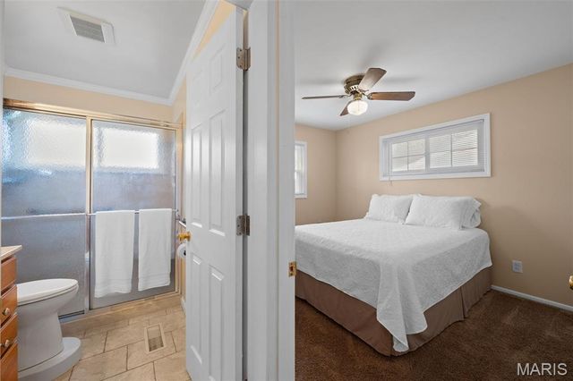 6330 Hurstgreen Lane, St Louis, MO 63123