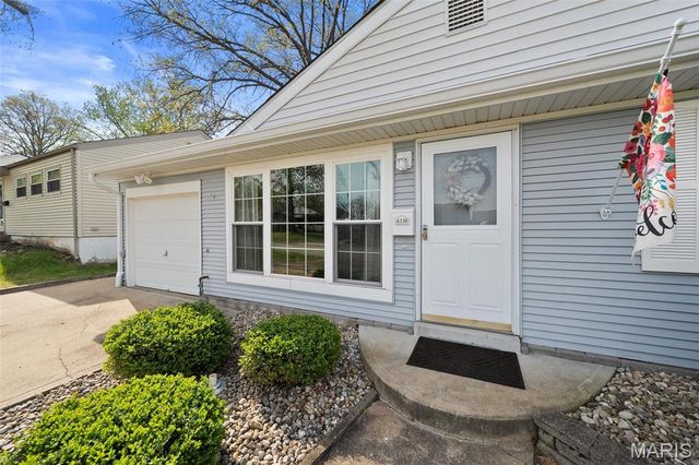 6330 Hurstgreen Lane, St Louis, MO 63123